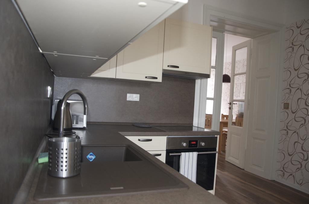 Apartments Corso 兹诺伊莫 外观 照片